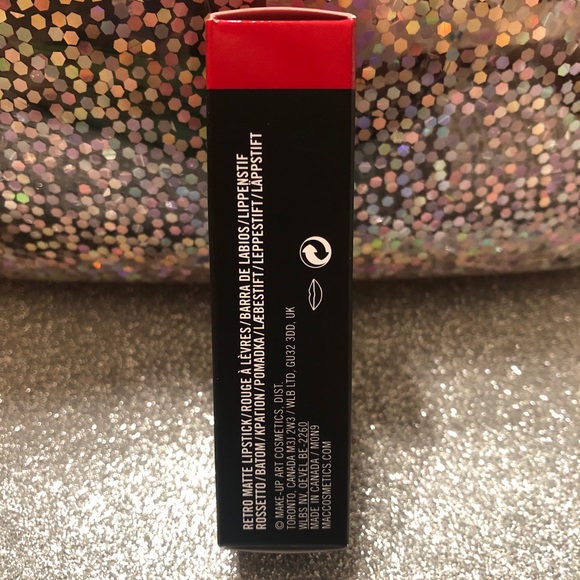 BNIB! MAC Retro Matte Lipstick in Ruby Woo 707 💄 - Picture 4 of 5